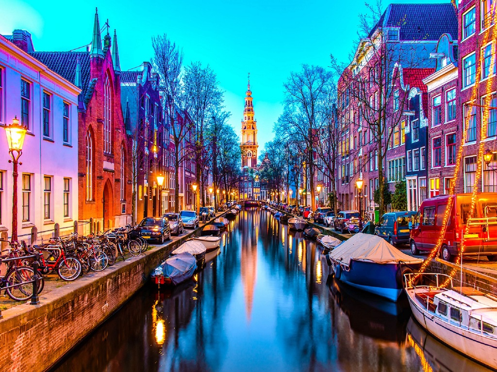 (Shqip) VITI I RI NË AMSTERDAM